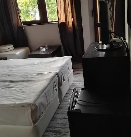 Hotel Saint Sofia къща за гости Nesebar