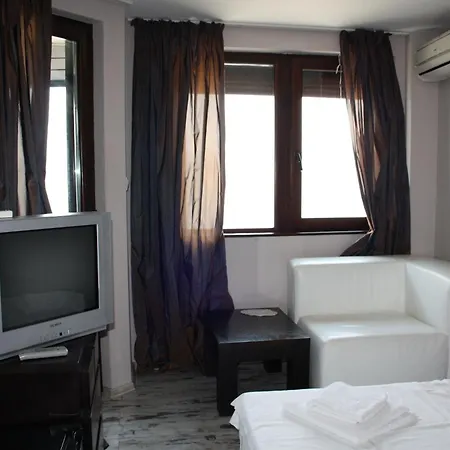 Hotel Saint Sofia къща за гости