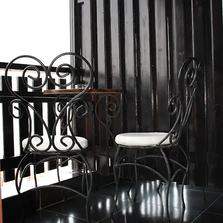 Saint Sofia къща за гости Hotel 3*