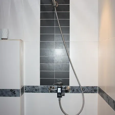 Hotel Saint Sofia къща за гости