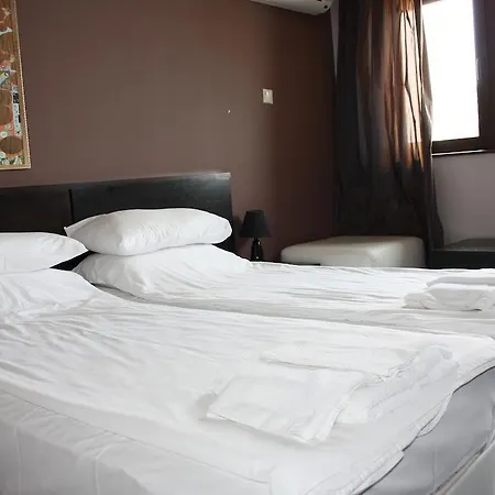 Saint Sofia къща за гости Hotel 3*
